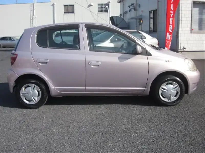 カタログ画像：ヴィッツ（VITZ） Ｆ 1999年8月 GH-NCP15 1300cc ペールローズメタリックオパール 燃費18.2km / l  外装