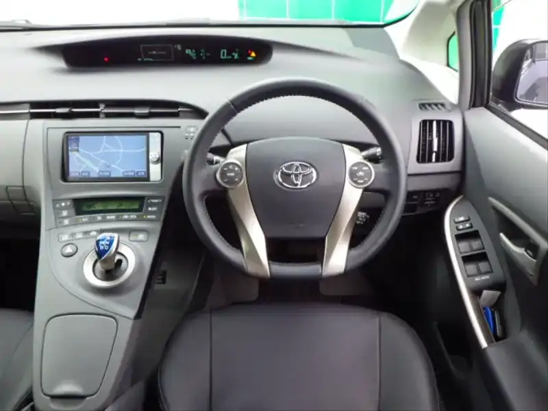 カタログ画像：プリウス（PRIUS） Ｇ ＬＥＤエディション 2010年11月 DAA-ZVW30 1800cc ダークバイオレットマイカメタリック 燃費30.4km / l 内装