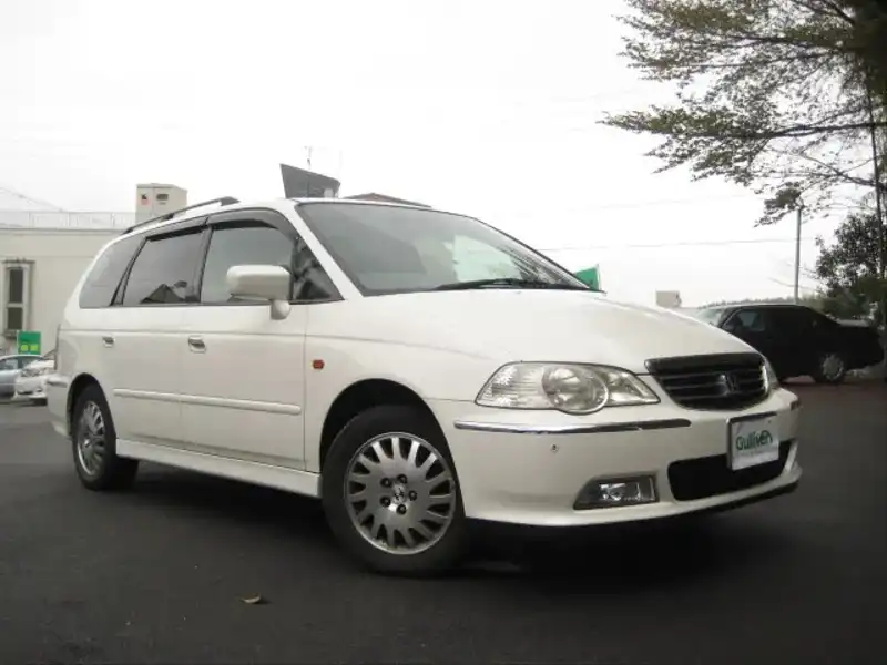 2003537 | カタログ画像：オデッセイ（ODYSSEY） ＶＺ 2001年11月 LA-RA9 3000cc プレミアムホワイト・パール メイン