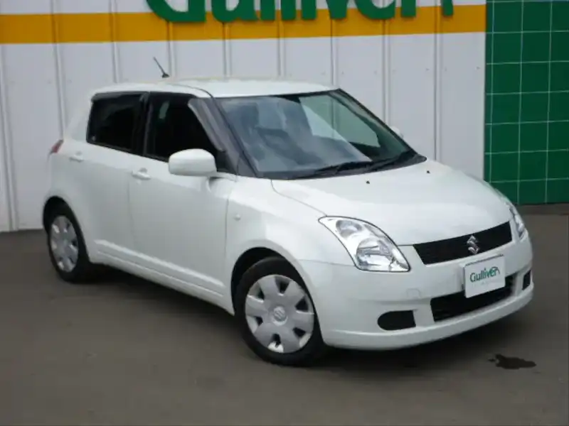 カタログ画像：スイフト（SWIFT） １．３ＸＧ 2005年12月 DBA-ZC11S 1300cc パールホワイト 燃費18.8km / l  メイン