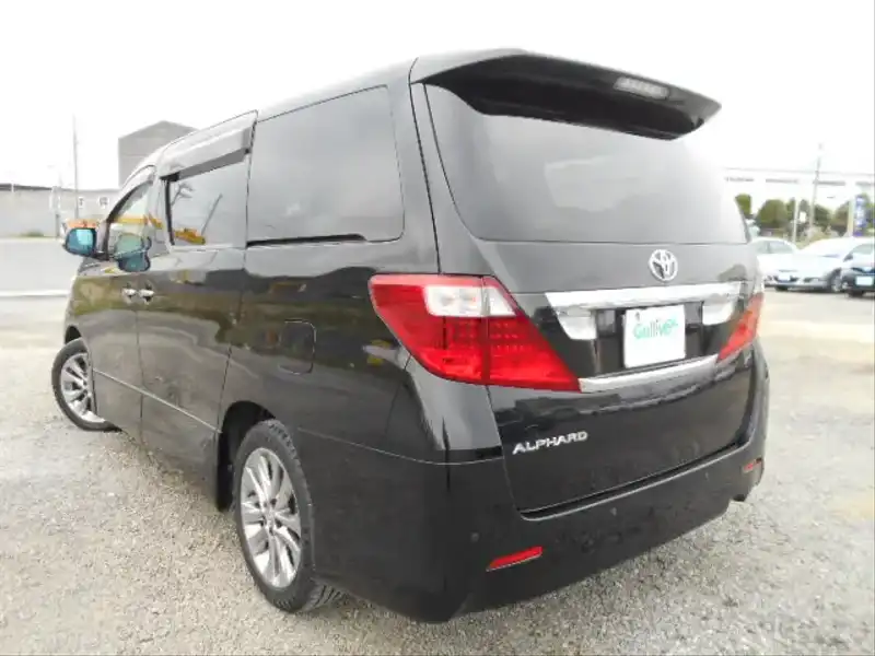 カタログ画像：アルファード（ALPHARD） ２４０Ｓ プライムセレクションⅡ タイプゴールド 2010年9月 DBA-ANH20W 2400cc ブラック 燃費10.8km / l バック