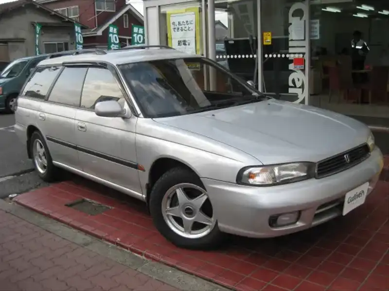 カタログ画像：レガシィツーリングワゴン（LEGACY TOURING WAGON） ＴＸ 1993年10月 E-BG5 2000cc フェザーホワイト 燃費10.6km / l  メイン