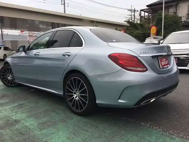 カタログ画像：Ｃクラス（C-CLASS） Ｃ２５０スポーツ 2016年9月 RBA-205045 2000cc イリジウムシルバー（Ｍ）orダイヤモンドシルバー（Ｍ） 燃費16.0km / l バック