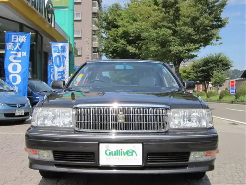 カタログ画像：クラウン（CROWN） ロイヤルサルーンＦｏｕｒ アニバーサリーパッケージ 1999年4月 GF-JZS157 3000cc 燃費7.9km / l  フロント