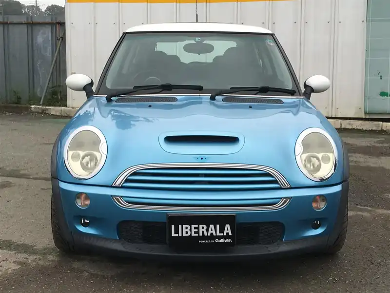 カタログ画像：ＭＩＮＩ（MINI） クーパーＳ 2002年3月 GH-RE16 1600cc エレクトリック・ブルー 燃費11.6km / l  フロント