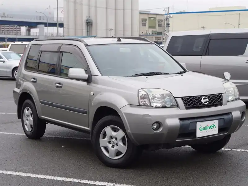 カタログ画像：エクストレイル（X-TRAIL） Ｓ 2004年12月 UA-NT30 2000cc チタニウムシルバー（Ｍ） 燃費13.2km / l  メイン（その他）