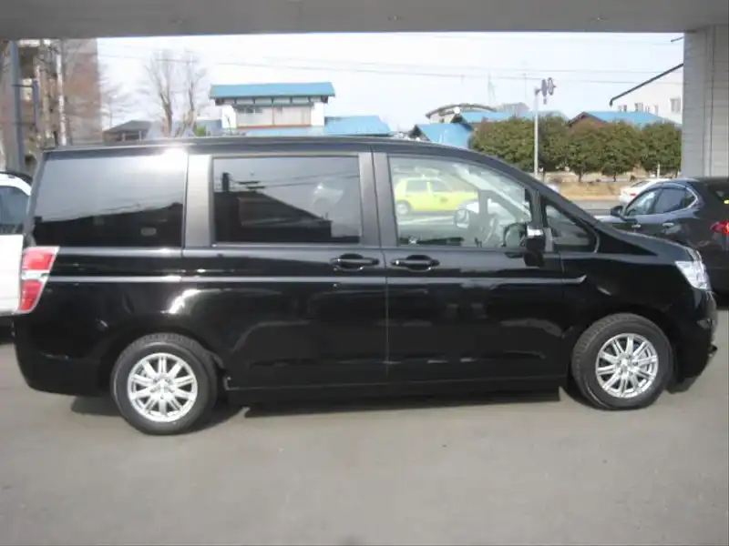 10086041 | カタログ画像：ステップワゴン（STEPWAGON） Ｇ Ｅセレクション 2013年12月 DBA-RK1 2000cc クリスタルブラック・パール 外装