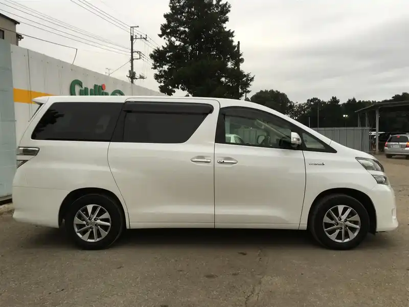 カタログ画像：ヴェルファイアハイブリッド（VELLFIRE HYBRID） ハイブリッドＸ 2011年11月 DAA-ATH20W 2400cc ホワイトパールクリスタルシャイン 燃費17.0km / l 外装