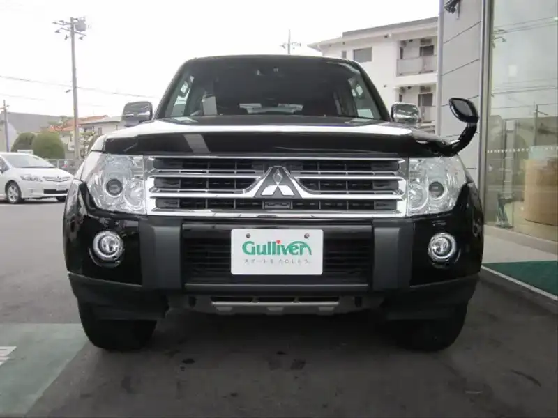 カタログ画像：パジェロ（PAJERO） エクシード プレミアムエディション 2009年12月 DBA-V93W 3000cc ブラックマイカ フロント