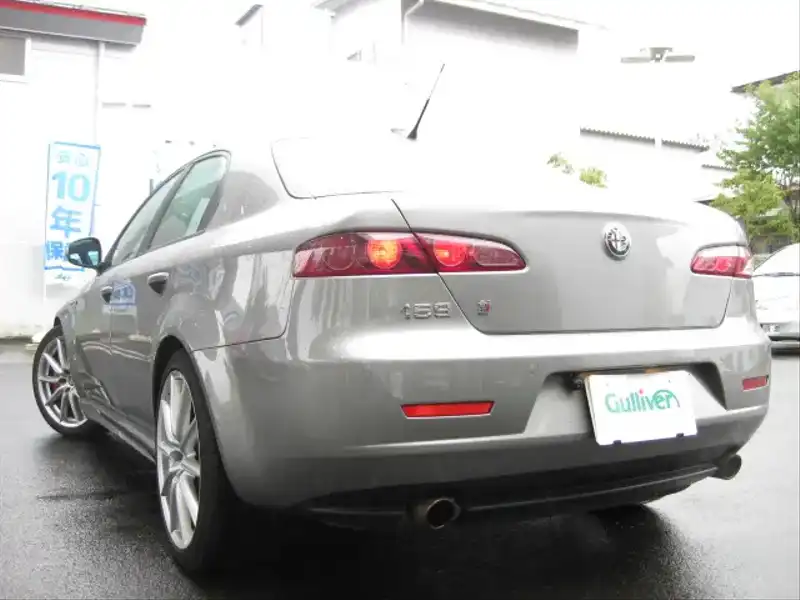 カタログ画像：アルファ１５９（ALFA 159） ３．２ ＪＴＳ Ｑ４ Ｑ－トロニック セレクティブ 2007年9月 ABA-93932 3200cc アルファシルバー（メタリックカラー） バック