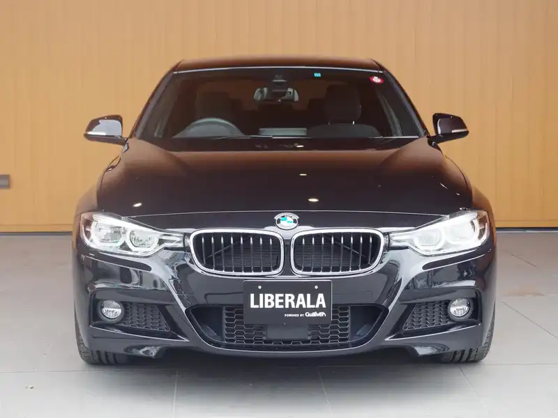 10099155 | カタログ画像：３シリーズ（3 SERIES） ３２０ｉ Ｍスポーツ 2015年9月 DBA-8A20 2000cc ブラック・サファイア フロント