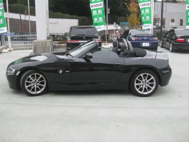 カタログ画像：Ｚ４（Z4） ロードスター２．５ｉ 2006年9月 ABA-BU25 2500cc ブラック・サファイア（メタリック・カラー） 燃費10.2km / l  外装