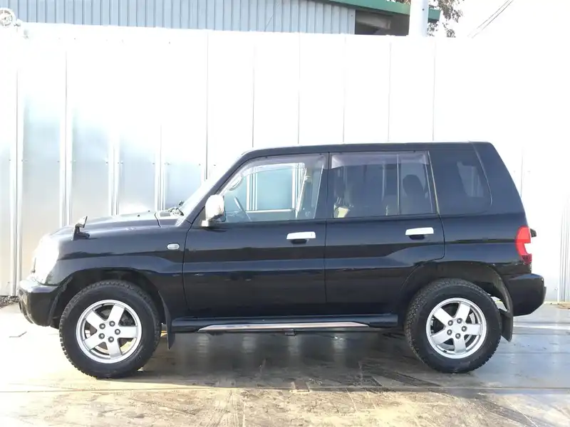 カタログ画像：パジェロイオ（PAJERO IO） アクティブフィールドエディション１．８ 2006年1月 TA-H76W 1800cc ブラックマイカ 外装