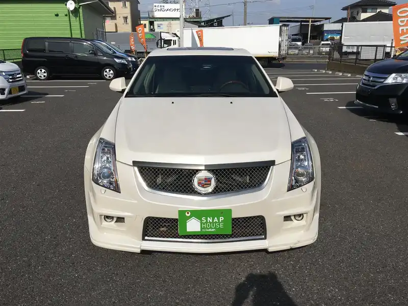 カタログ画像：キャデラックＣＴＳ（CADILLAC CTS） ２．８ 2008年9月 ABA-X322A 2800cc ホワイトダイヤモンド 燃費8.1km / l  フロント