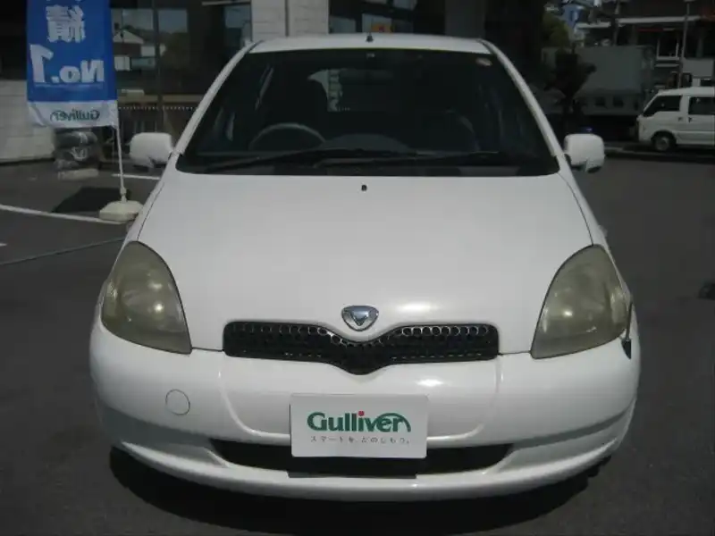 カタログ画像：ヴィッツ（VITZ） Ｂ 1999年8月 GH-SCP10 1000cc スーパーホワイトII 燃費19.6km / l  フロント