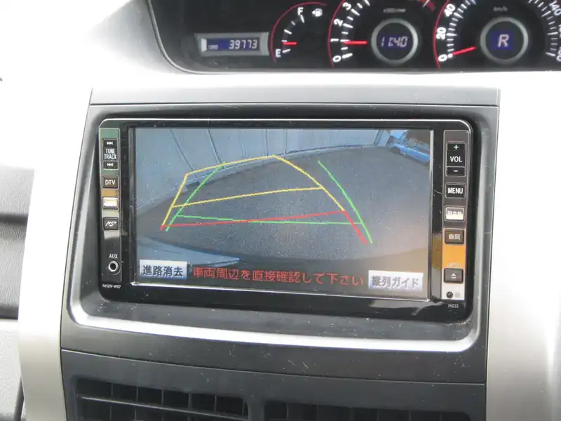 カタログ画像：ヴォクシー（VOXY） ＺＳ 2007年6月 DBA-ZRR70W 2000cc ブラック 燃費14.2km / l  内装