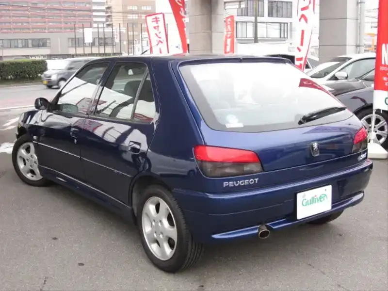 カタログ画像：３０６（306） スタイルプレネール 2000年11月 GF-N5XT 2000cc チャイナ・ブルー バック