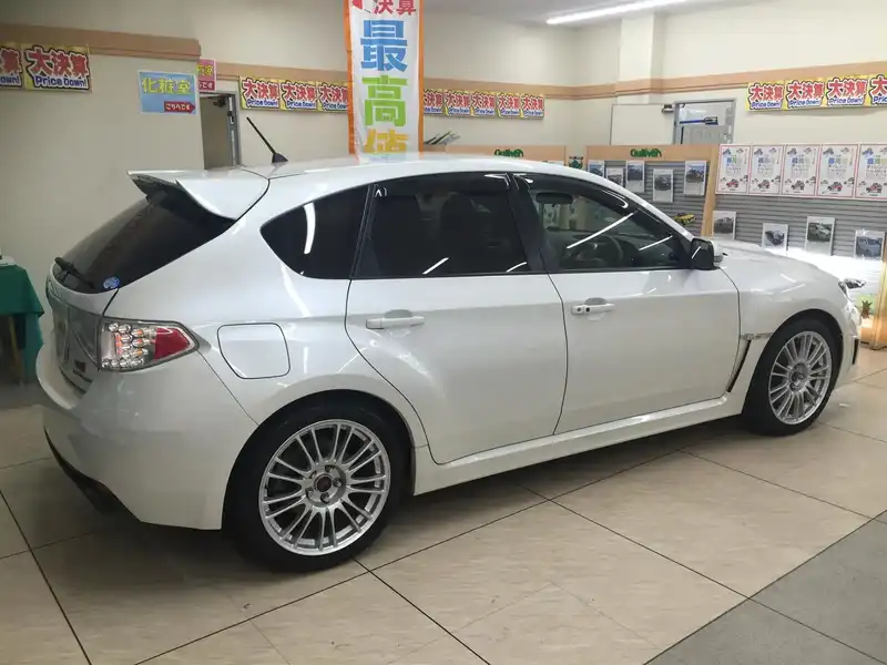 カタログ画像：インプレッサ（IMPREZA） ＷＲＸ ＳＴＩ Ａライン 2009年2月 CBA-GRF 2500cc サテンホワイト・パール 燃費10.0km / l  外装