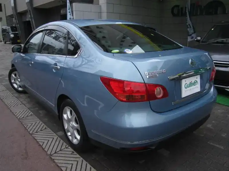 カタログ画像：ブルーバードシルフィ（BLUEBIRD SYLPHY） ２０Ｇ 2007年5月 DBA-KG11 2000cc セシルブルー（ＴＭ） 燃費16.0km / l  バック