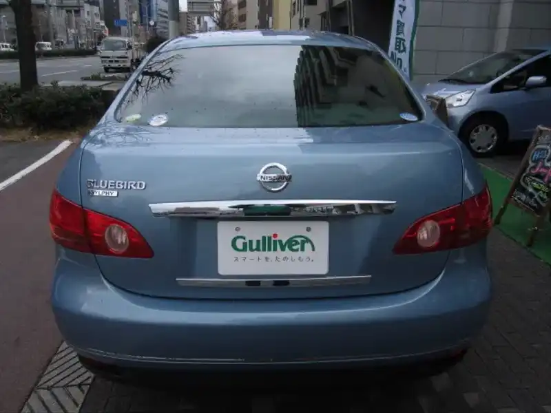 カタログ画像：ブルーバードシルフィ（BLUEBIRD SYLPHY） ２０Ｇ 2007年5月 DBA-KG11 2000cc セシルブルー（ＴＭ） 燃費16.0km / l  バック