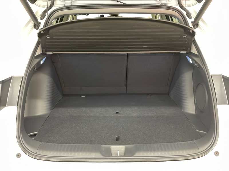 カタログ画像：ＺＲ－Ｖ（ZR-V） ｅ：ＨＥＶ Ｚ 2023年4月 6AA-RZ6 2000cc プラチナホワイト・パール 燃費21.5km / l 外装