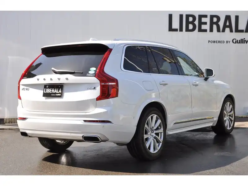 10117195 | カタログ画像：ＸＣ９０（XC90） Ｔ６ ＡＷＤ インスクリプション 2018年8月 DBA-LB420XC 2000cc クリスタルホワイトパール バック