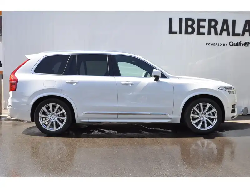 カタログ画像：ＸＣ９０（XC90） Ｔ６ ＡＷＤ インスクリプション 2018年8月 DBA-LB420XC 2000cc クリスタルホワイトパール 燃費12.5km / l 外装