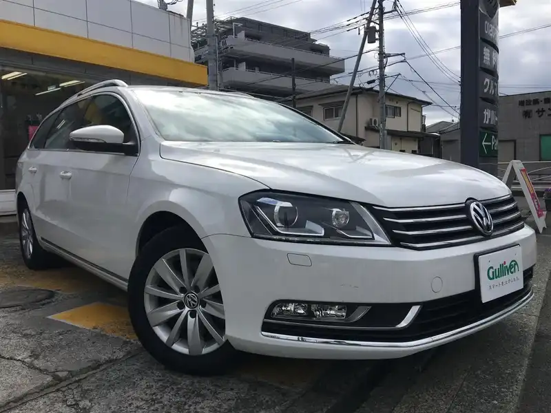 10082989 | カタログ画像：パサートヴァリアント（PASSAT VARIANT） ＴＳＩコンフォートライン ブルーモーションテクノロジー 2013年5月 DBA-3CCAX 1400cc キャンディホワイト メイン（その他）