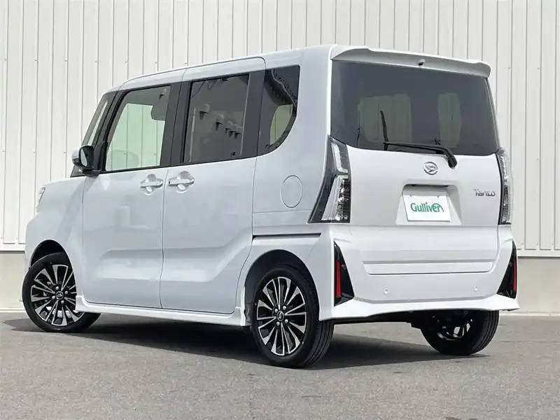 カタログ画像：タント（TANTO） カスタムＲＳ 2024年10月 5BA-LA660S 660cc ブラックマイカメタリック×シャイニングホワイトパールorシャイニングホワイトパール 燃費19.6km / l バック