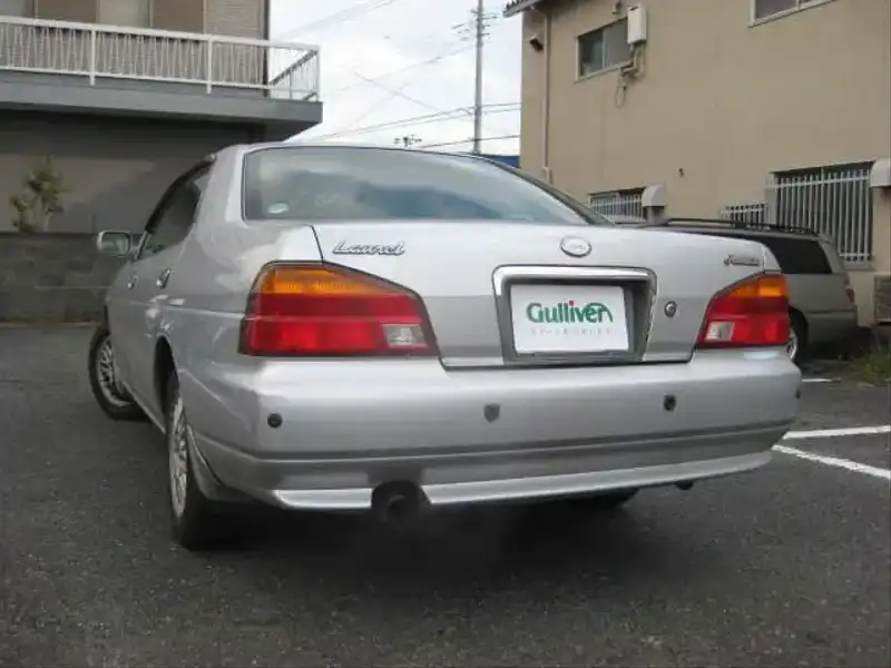 カタログ画像：ローレル（LAUREL） ２５クラブＳターボタイプＸ 1998年9月 E-GC35 2500cc プラチナシルバー（Ｍ） 燃費9.8km / l  外装