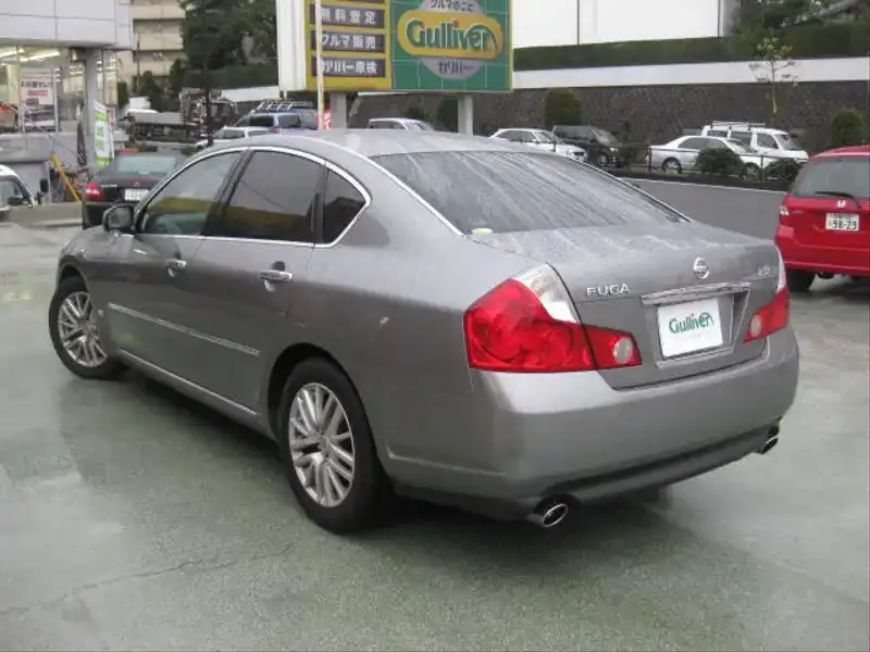 カタログ画像：フーガ（FUGA） ２５０ＧＴスタイリッシュシルバーレザー 2006年5月 CBA-Y50 2500cc スパークリングシルバー（Ｍ）orブリリアントシルバー（Ｍ） 燃費11.2km / l  バック