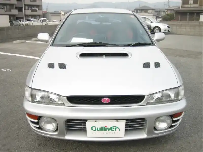 カタログ画像：インプレッサ（IMPREZA） ＷＲＸ 1998年9月 GF-GC8 2000cc アークティックシルバー・メタリック 燃費10.2km / l  フロント