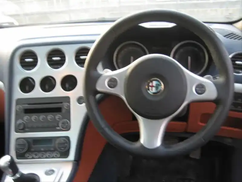 カタログ画像：アルファスパイダー（ALFA SPIDER） ３．２ ＪＴＳ Ｑ４ Ｑ－トロニック ディスティンクティブ 2007年3月 GH-93932S 3200cc 内装