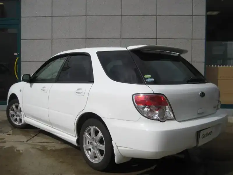 10034658 | カタログ画像：インプレッサスポーツワゴン（IMPREZA SPORTS WAGON） １．５ｉ 2006年6月 LA-GG3 1500cc ピュアホワイト バック