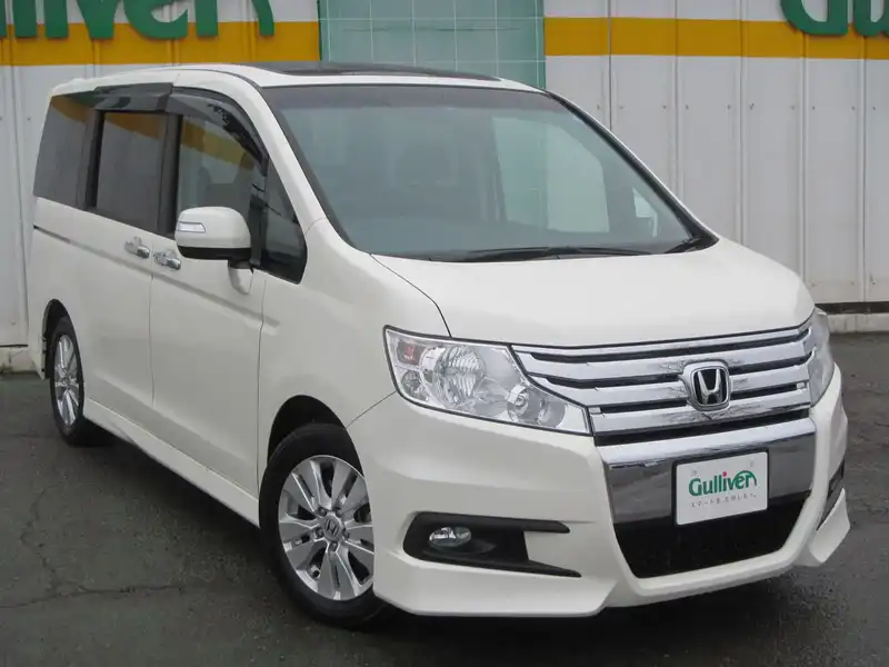 カタログ画像：ステップワゴンスパーダ（STEPWAGON SPADA） Ｚ ＨＤＤナビエディション 2011年8月 DBA-RK5 2000cc プレミアムホワイト・パール 燃費13.2km / l メイン