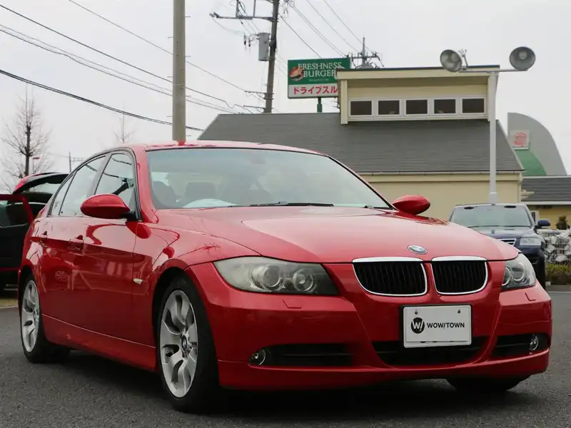 10051167 | カタログ画像：３シリーズ（3 SERIES） ３２０ｉ 2008年10月 ABA-VA20 2000cc クリムゾン・レッド（ソリッド・カラー） メイン（その他）