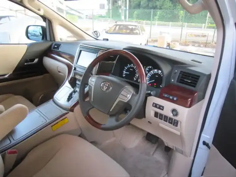 カタログ画像：アルファード（ALPHARD） ３５０Ｇ サイドリフトアップシート装着車 2008年5月 DBA-GGH20W 3500cc ホワイトパールクリスタルシャイン 燃費9.5km / l  内装