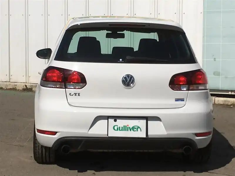 カタログ画像：ゴルフ（GOLF） ＧＴＩ 2009年9月 ABA-1KCCZ 2000cc キャンディホワイト 燃費13.0km / l  バック