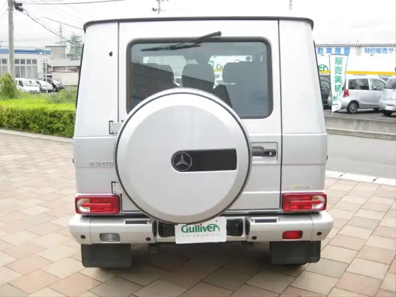 カタログ画像：Ｇクラス（G-CLASS） Ｇ５００ ロング 2004年9月 GH-463248 5000cc ブリリアントシルバー（Ｍ）orキューバナイトシルバー（Ｍ） 燃費5.7km / l  バック