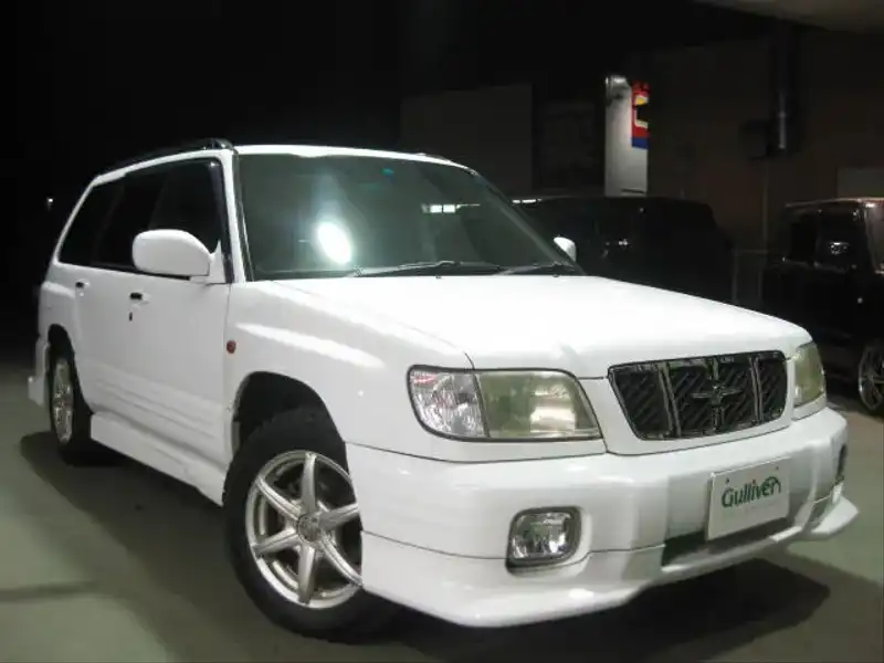 カタログ画像：フォレスター（FORESTER） Ｔ／２５ 2000年1月 GF-SF9 2500cc ピュアホワイト 燃費11.0km / l  メイン