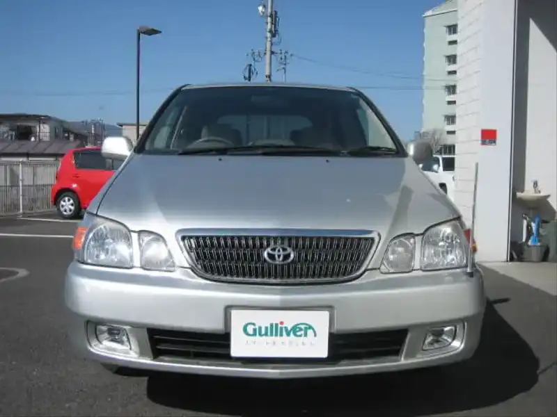 カタログ画像：ガイア（GAIA） リミテッドナビスペシャル 2001年10月 GF-SXM15G 2000cc シルバーメタリック 燃費11.4km / l  フロント