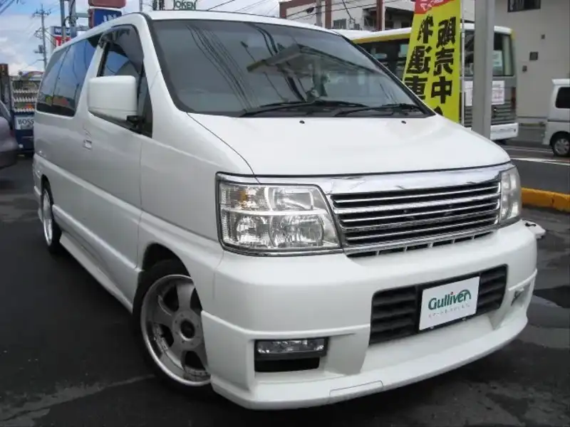 カタログ画像：エルグランド（ELGRAND） ハイウェイスター ７人乗り 2001年5月 GH-APWE50 3500cc ホワイトパール（３Ｐ）ｏｒホワイトパール（３Ｐ）（Ｓ．Ｆ．Ｈ．Ｃ） 燃費7.0km / l  メイン