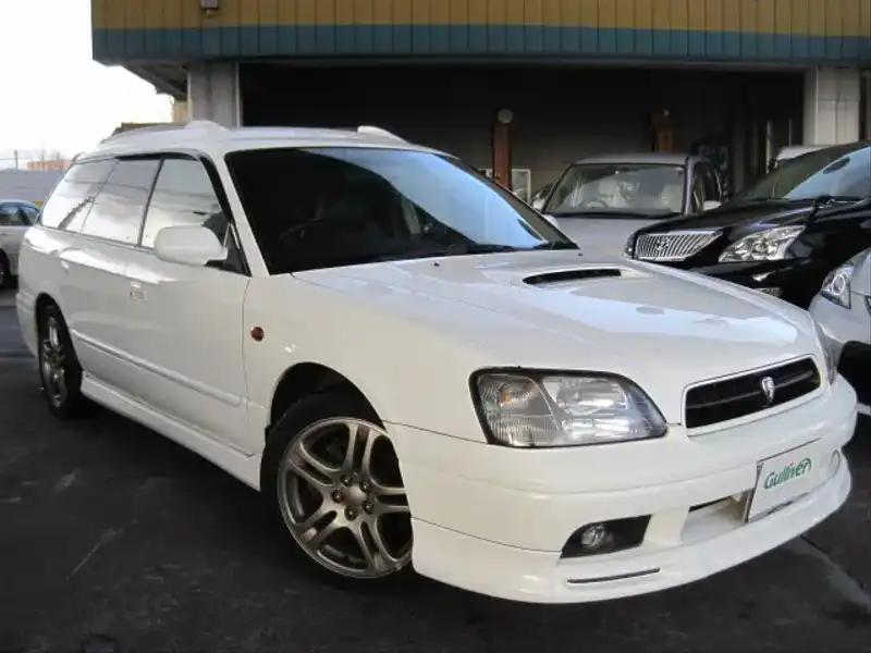 カタログ画像：レガシィツーリングワゴン（LEGACY TOURING WAGON） ＧＴ－Ｂ 1999年5月 GF-BH5 2000cc ピュアホワイト 燃費10.6km / l  メイン