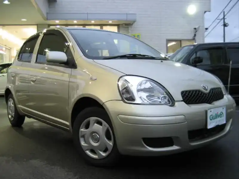 カタログ画像：ヴィッツ（VITZ） ペアスタイル 2004年4月 CBA-SCP10 1000cc シャンパンメタリックorペールオレンジマイカメタリック 燃費19.6km / l  メイン（その他）