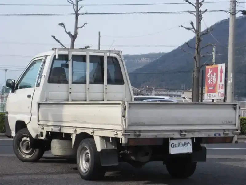 カタログ画像：ライトエーストラック（LITEACE TRUCK） ＤＸ 2004年8月 GK-KM75 1800cc ホワイト 燃費11.0km / l  バック