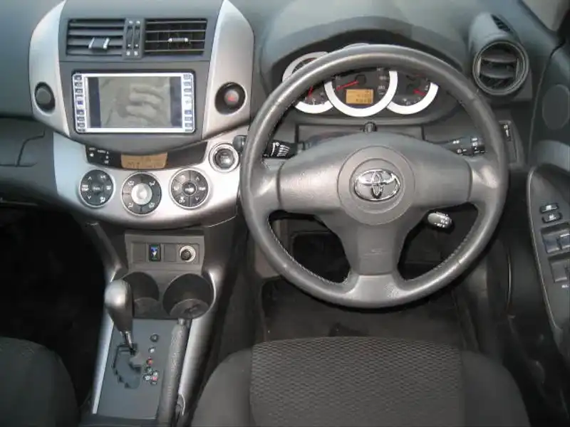 カタログ画像：ＲＡＶ４（RAV4） Ｇ 2005年11月 DBA-ACA36W 2400cc シルバーメタリック 燃費13.4km / l  内装