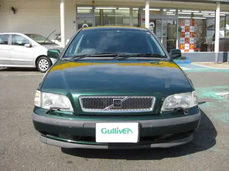 カタログ画像：Ｓ４０（S40） ２．０ 2000年8月 GF-4B4204 2000cc クラシックグリーン 燃費9.6km / l  フロント