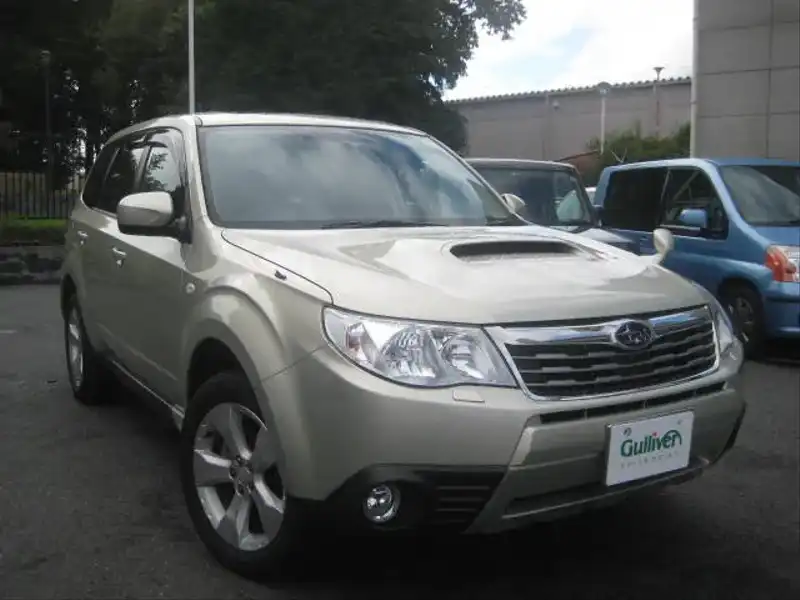 カタログ画像：フォレスター（FORESTER） ２．０ＸＴ ブラックレザーセレクション 2009年12月 DBA-SH5 2000cc サンライトゴールド・オパール 燃費12.2km / l  メイン（その他）