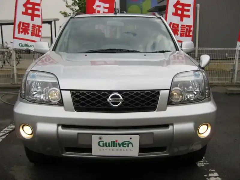 カタログ画像：エクストレイル（X-TRAIL） ナビエディション Ｘｔｔ 2003年4月 TA-NT30 2000cc チタニウムシルバー（Ｍ） 燃費12.0km / l  フロント