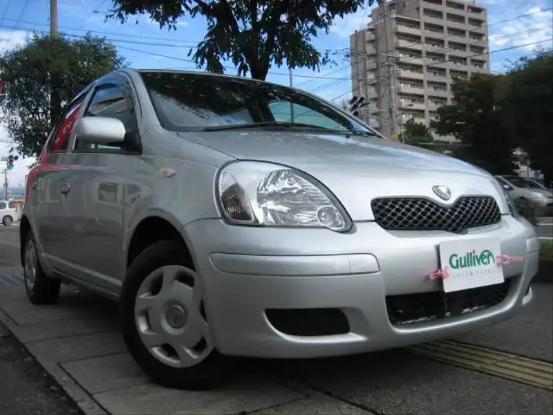 10032704 | カタログ画像：ヴィッツ（VITZ） Ｕ Ｄパッケージ 2002年8月 UA-NCP10 1300cc メイン